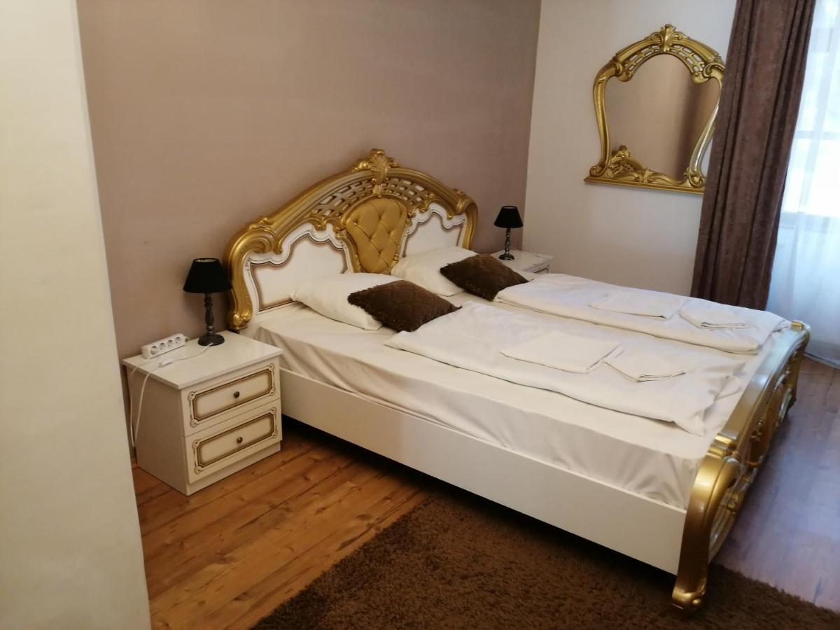Korona Szálló Sárvár Exterior foto